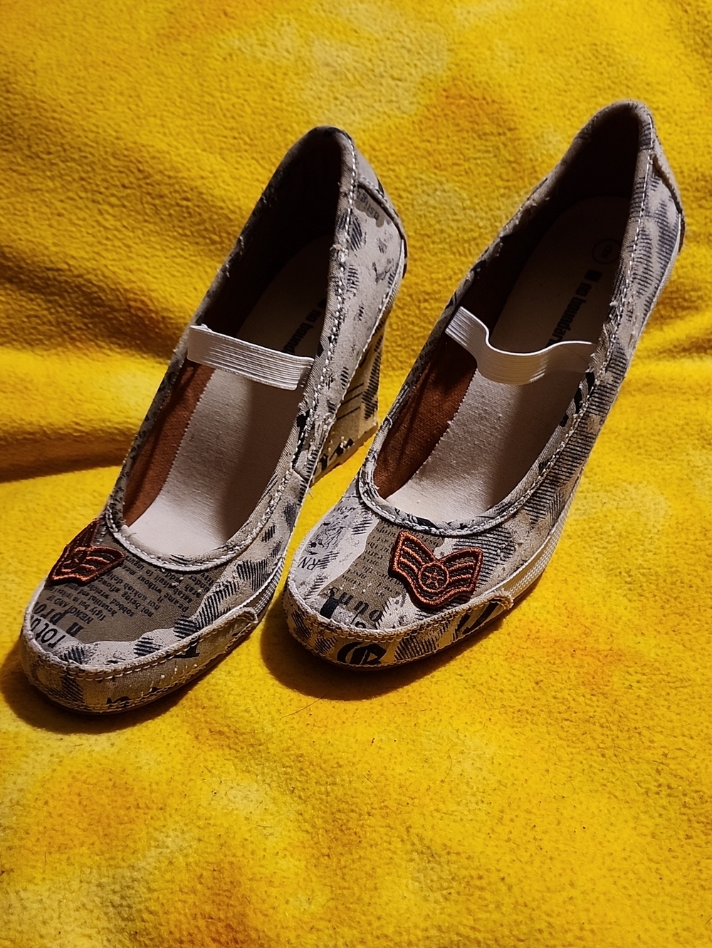 No Boundaries DISTRESSED Newspaper-Print Canvas Wedges